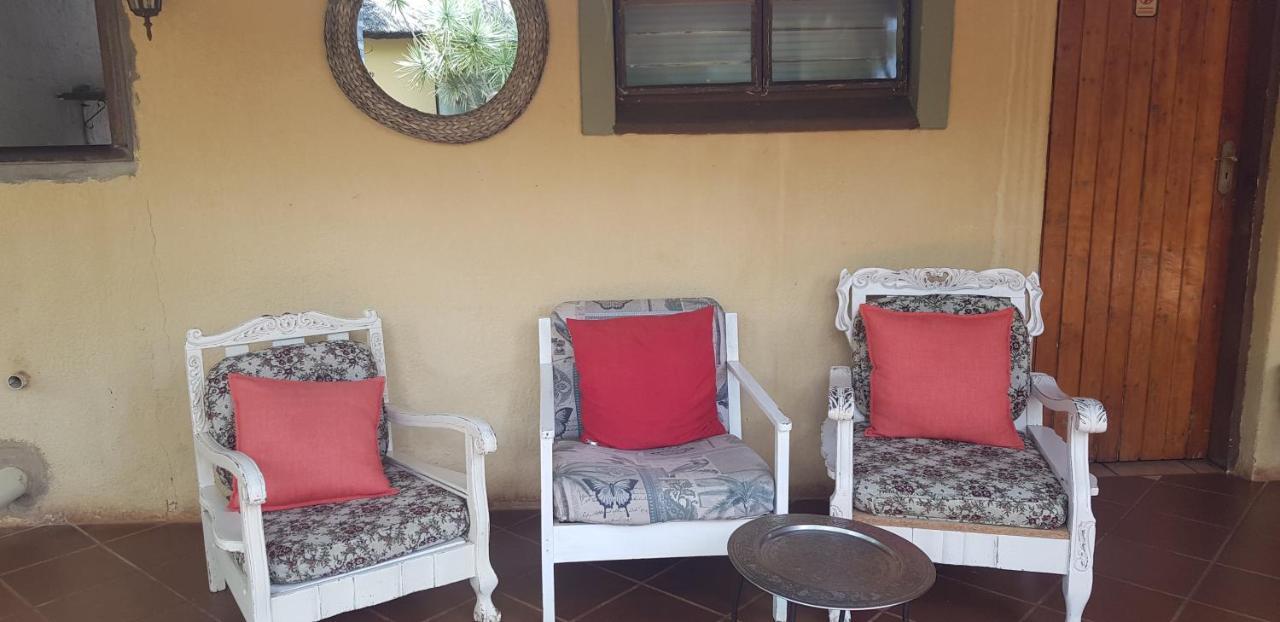 Africas Eden Guesthouse Mookgophong ภายนอก รูปภาพ