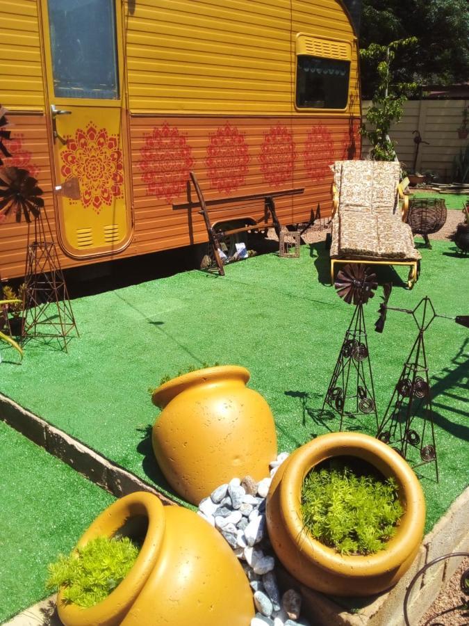 Africas Eden Guesthouse Mookgophong ภายนอก รูปภาพ