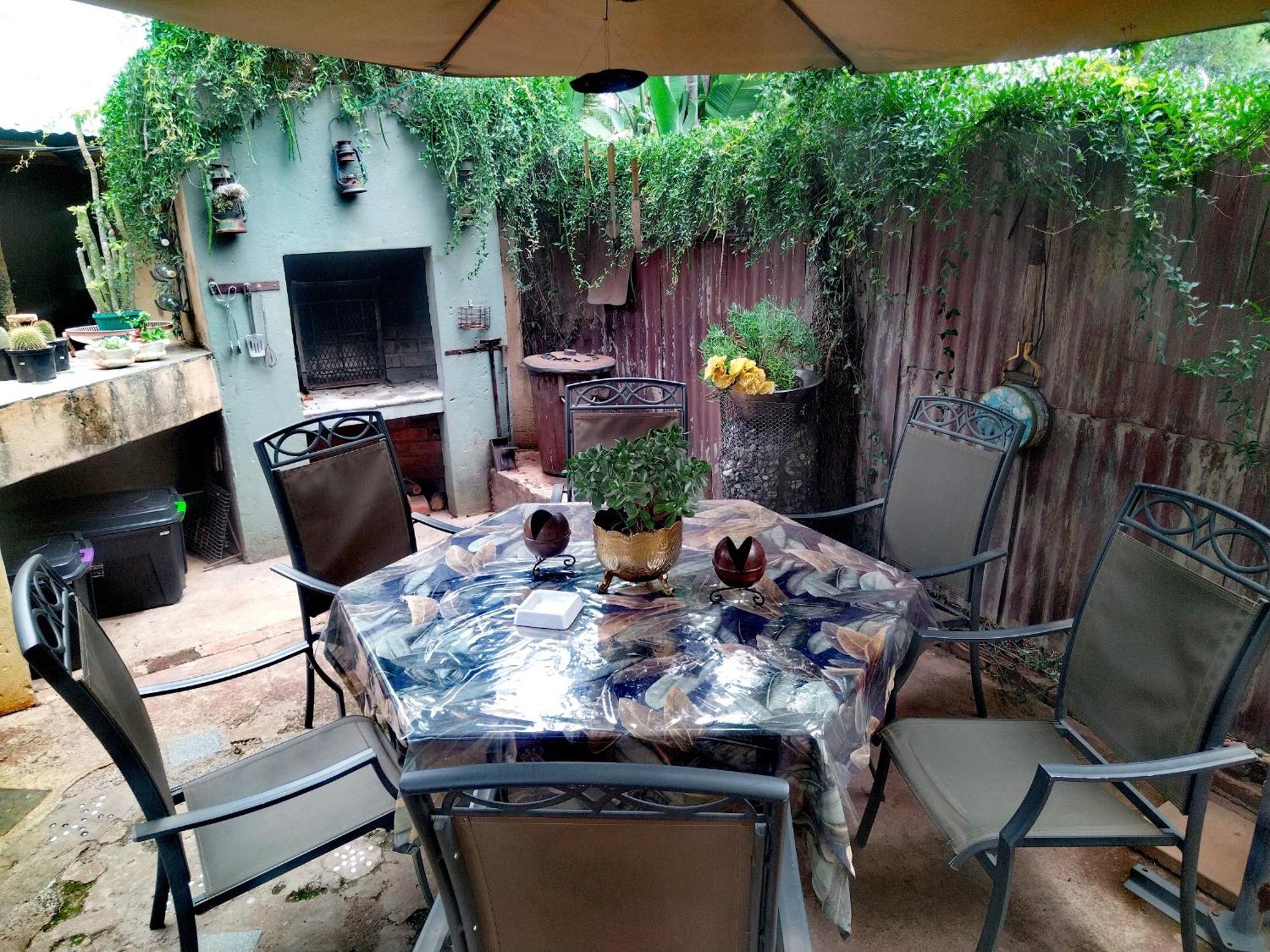 Africas Eden Guesthouse Mookgophong ภายนอก รูปภาพ