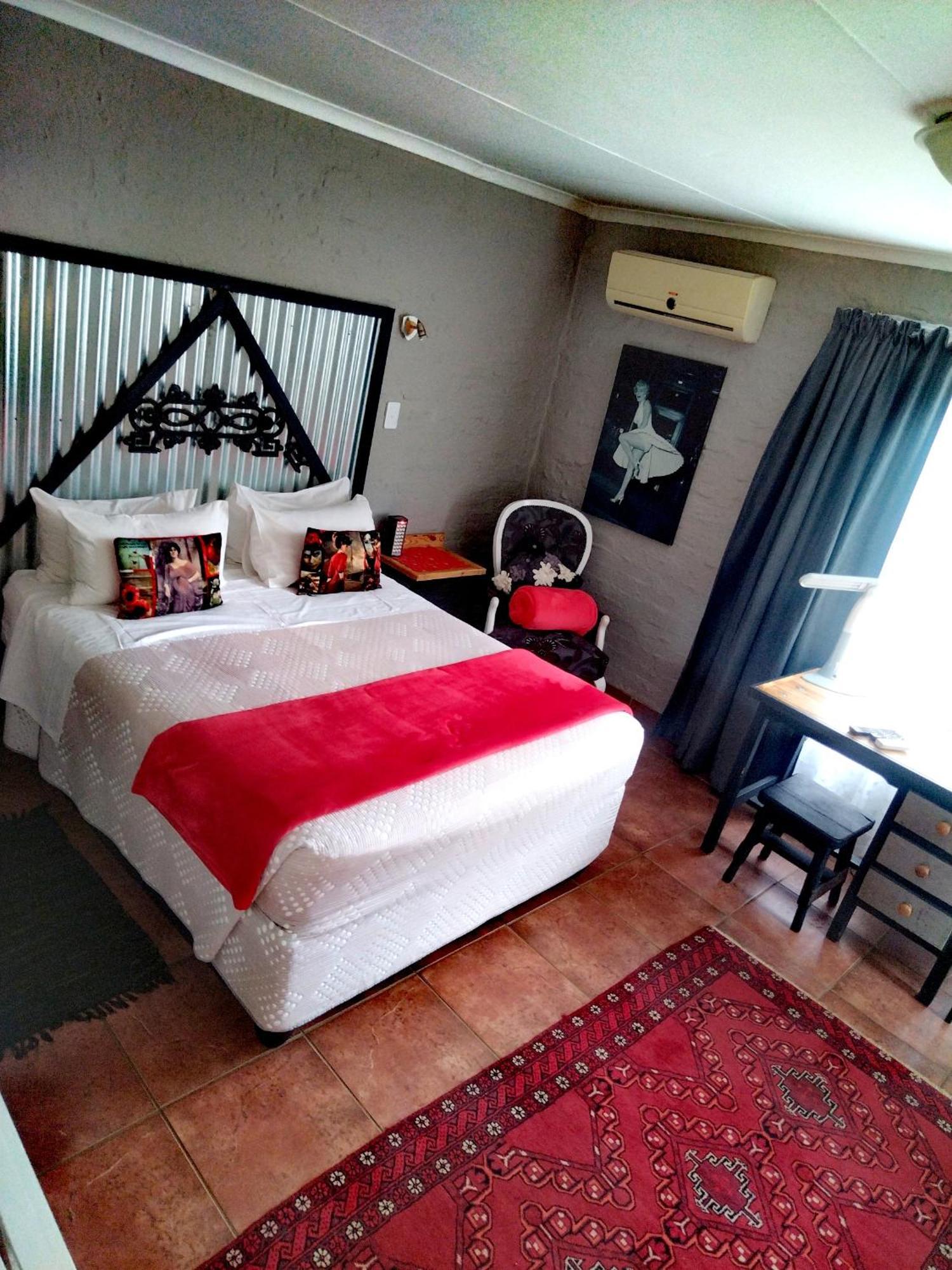 Africas Eden Guesthouse Mookgophong ภายนอก รูปภาพ