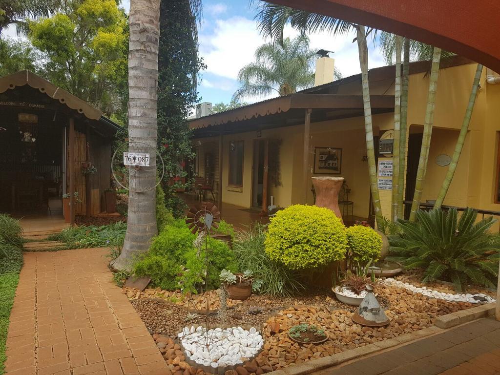 Africas Eden Guesthouse Mookgophong ภายนอก รูปภาพ