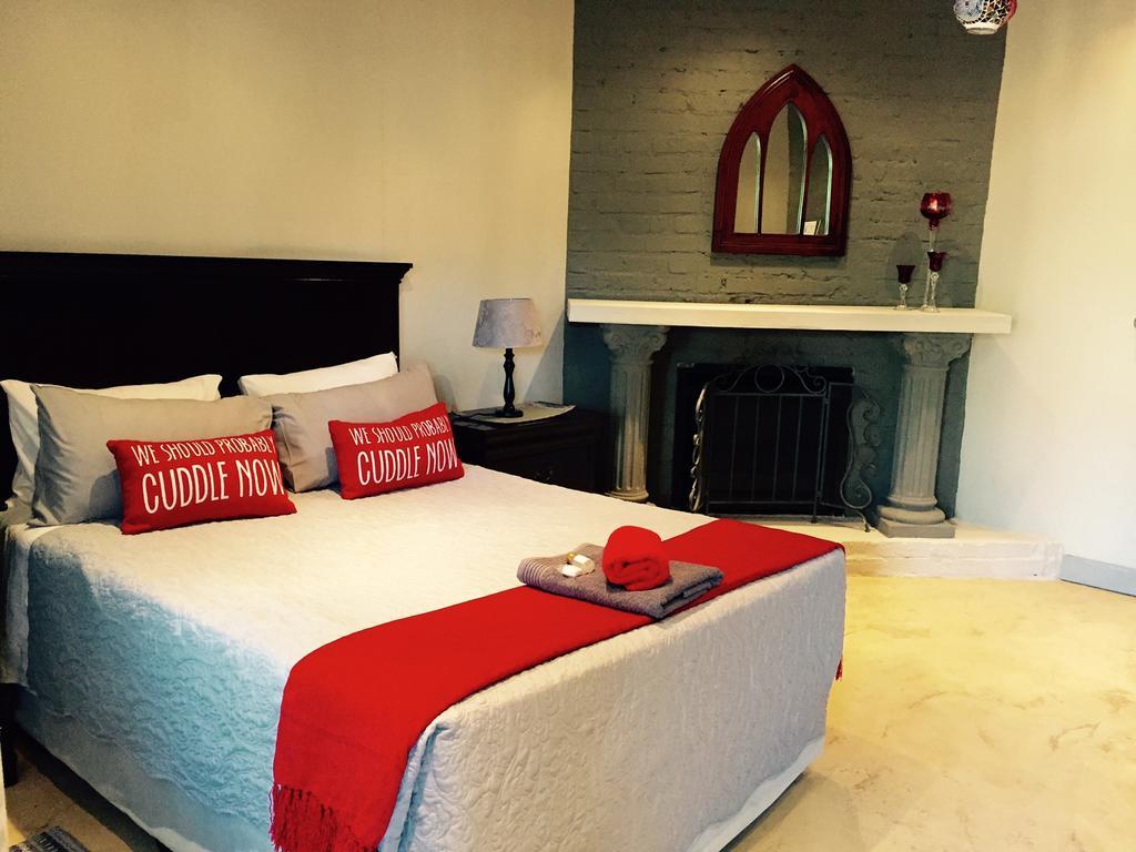 Africas Eden Guesthouse Mookgophong ภายนอก รูปภาพ