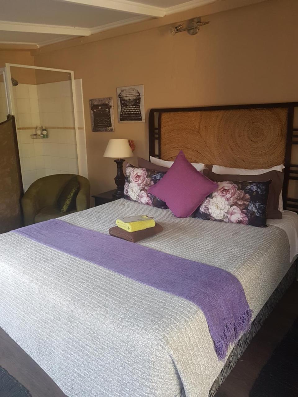 Africas Eden Guesthouse Mookgophong ภายนอก รูปภาพ