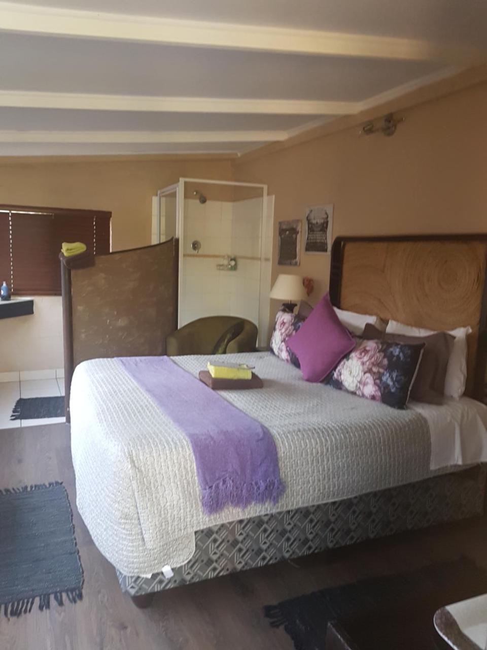 Africas Eden Guesthouse Mookgophong ภายนอก รูปภาพ