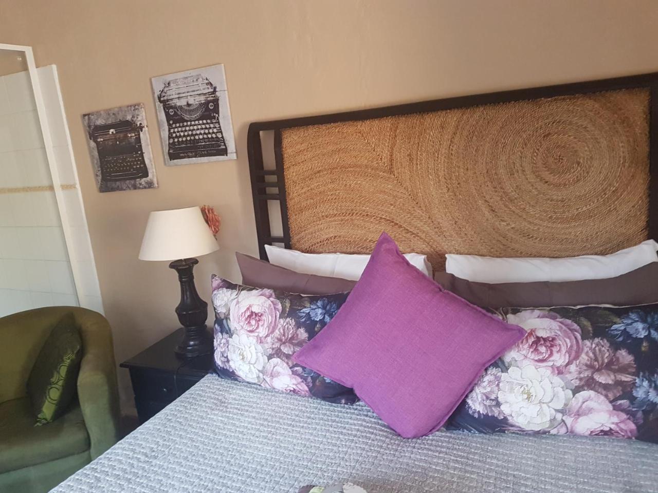 Africas Eden Guesthouse Mookgophong ภายนอก รูปภาพ