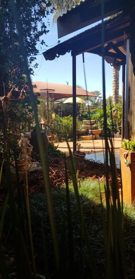 Africas Eden Guesthouse Mookgophong ภายนอก รูปภาพ
